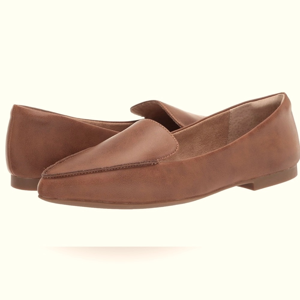 New! Amazon pointed toe flats